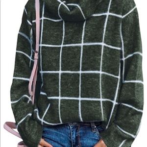 ✨NWOT Green Sweater (Med)